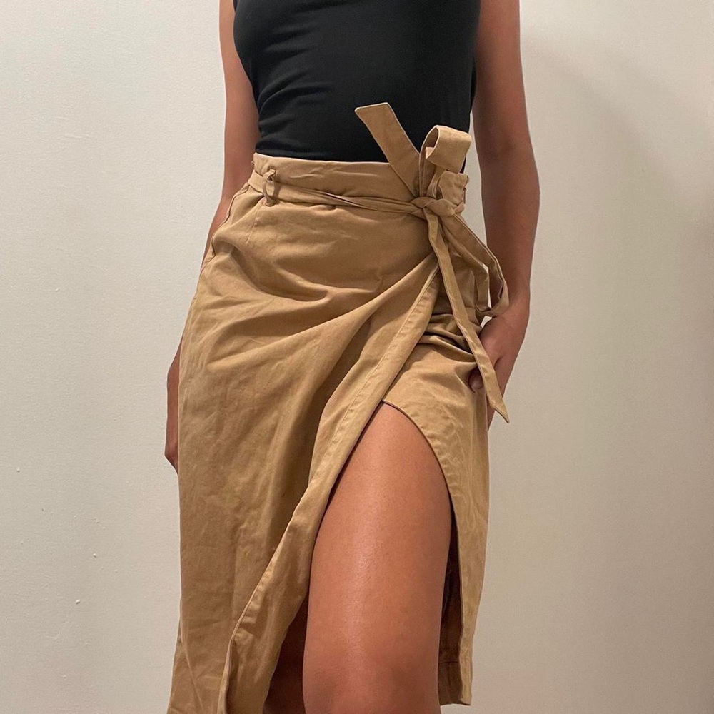 BANANA REPUBLIC maxi skirt